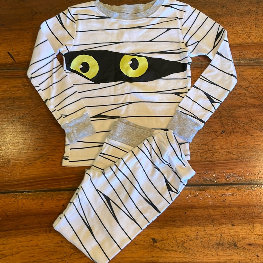 CARTERS | Glow in the Dark Halloween Pajamas or Costume | Size 5